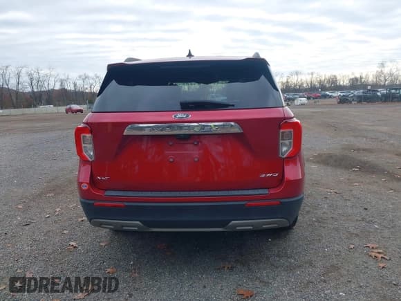 ✅ 2021 Ford Explorer XLT • VIN: 1FMSK8DH7MGA54146 • Lot: 43672799. Wystawiony na IAAI z przebiegiem 30 787 mil. Bezpłatny archiwum sprzedaży aukcyjnych z USA i szczegółowy raport historii pojazdu na DreamBid. Zdjęcie 17.