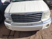 ✅ 2009 Chrysler Aspen Limited • VIN: 1A8HX58T49F702156 • Lot: 41648961. Wystawiony na IAAI z przebiegiem Nie podano. Bezpłatny archiwum sprzedaży aukcyjnych z USA i szczegółowy raport historii pojazdu na DreamBid. Zdjęcie 6.