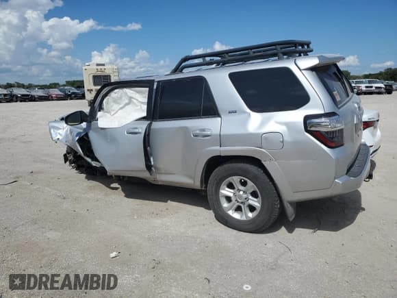 ✅ 2022 Toyota 4Runner SR5 Premium • VIN: JTEFU5JR3N5270497 • Lot: 62465045. Listed on Copart with Not provided. Free auction sales archive from the USA and detailed vehicle history report at DreamBid. Image 2.