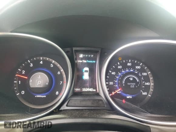 ✅ 2016 Hyundai Santa Fe Limited • VIN: KM8SR4HF5GU134936 • Лот: 58411695. Опубликован ранее на Copart с пробегом 153 940 миль. Бесплатный доступ к архиву аукционных продаж из США и подробный отчёт об истории автомобиля на DreamBid. Изображение 9.