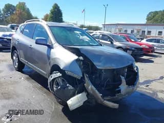 ✅ 2013 Nissan Rogue S • VIN: JN8AS5MT9DW549865 • Lot: 43424852. Wystawiony na IAAI z przebiegiem 196 094 mil. Bezpłatny archiwum sprzedaży aukcyjnych z USA i szczegółowy raport historii pojazdu na DreamBid. Zdjęcie 1.