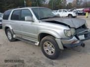 ✅ 2001 Toyota 4Runner SR5 • VIN: JT3GN86R610197394 • Lot: 43653940. Wystawiony na IAAI z przebiegiem 313 339 mil. Bezpłatny archiwum sprzedaży aukcyjnych z USA i szczegółowy raport historii pojazdu na DreamBid. Zdjęcie 1.