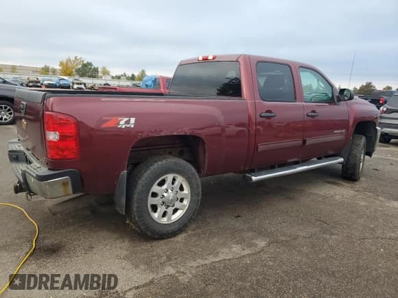 ✅ 2014 Chevrolet Silverado 2500HD LT • VIN: 1GC1KXCGXEF171200 • Лот: 90451825. Опубликован ранее на Copart с пробегом 87 697 миль. Бесплатный доступ к архиву аукционных продаж из США и подробный отчёт об истории автомобиля на DreamBid. Изображение 3.