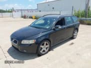 ✅ 2008 Volvo V50 2.4L • VIN: YV1MW382282378922 • Лот: 42820001. Опубликован ранее на IAAI с пробегом 160 489 миль. Бесплатный доступ к архиву аукционных продаж из США и подробный отчёт об истории автомобиля на DreamBid. Изображение 2.