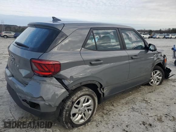 ✅ 2022 Hyundai Venue SE • VIN: KMHRB8A36NU163448 • Lot: 44604365. Listed on Copart with 98,448 mi. Free auction sales archive from the USA and detailed vehicle history report at DreamBid. Image 3.