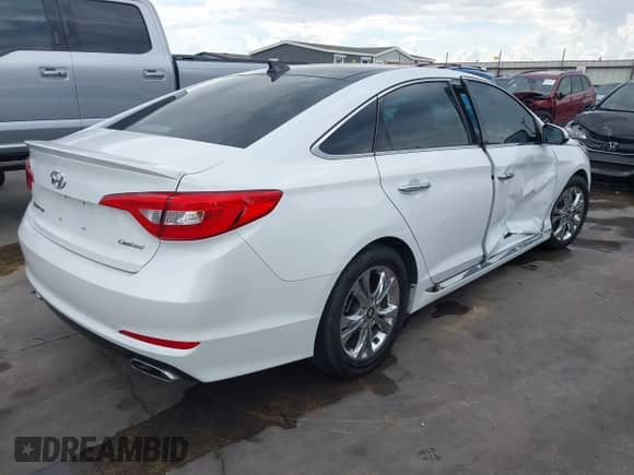 2015 Hyundai Sonata Sport с VIN 5NPE34AF5FH041663, выставлен на аукционе IAAI как лот 43394602 с пробегом 37 154 миль миль и . История ставок и продаж доступна на DreamBid. Изображение 4.