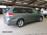 ✅ 2011 Toyota Sienna LE • VIN: 5TDKK3DC8BS052114 • Лот: 89858215. Опубликован ранее на Copart с пробегом 263 095 миль. Бесплатный доступ к архиву аукционных продаж из США и подробный отчёт об истории автомобиля на DreamBid. Изображение 3.