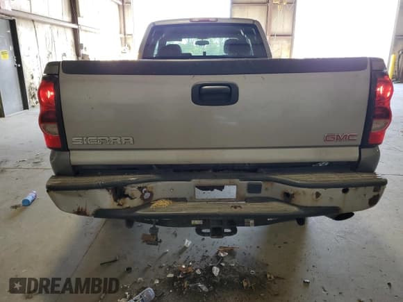 ✅ 2007 Chevrolet Silverado 2500HD Work Truck • VIN: 1GCHK29U27E195319 • Лот: 90025035. Опубликован ранее на Copart с пробегом 212 137 миль. Бесплатный доступ к архиву аукционных продаж из США и подробный отчёт об истории автомобиля на DreamBid. Изображение 6.