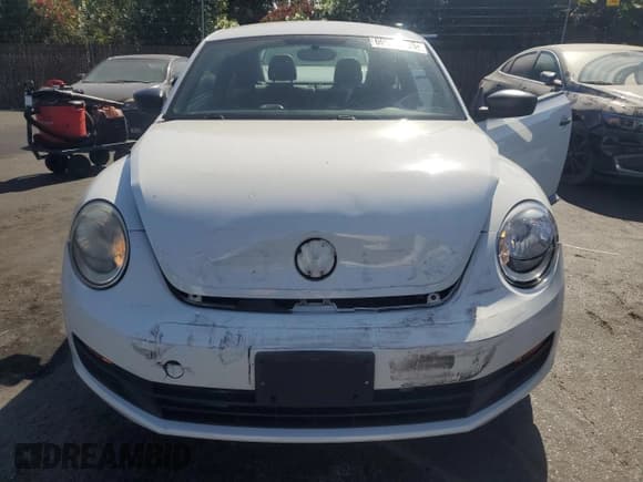 ✅ 2015 Volkswagen Beetle Fleet Edition • VIN: 3VWF17AT3FM620417 • Lot: 60671335. Listed on Copart with 80,880 mi. Free auction sales archive from the USA and detailed vehicle history report at DreamBid. Image 5.