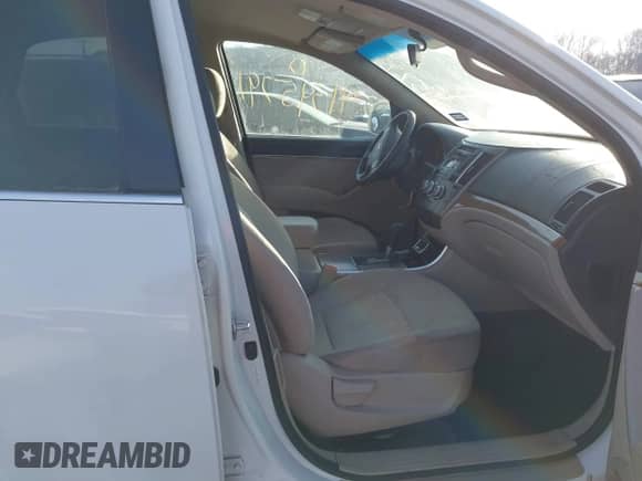 2012 Hyundai Veracruz Limited с VIN KM8NU4CC9CU204943, выставлен на аукционе IAAI как лот 41395791 с пробегом 137 766 миль миль и . История ставок и продаж доступна на DreamBid. Изображение 5.