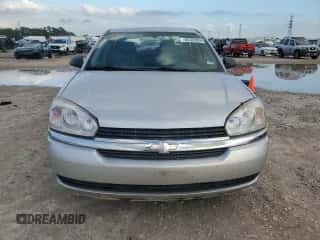 2004 Chevrolet Malibu LS z VIN 1G1ZT528X4F112007, wystawiony jako Copart lot #85365094 z przebiegiem 218 580 mil mil oraz Szkoda całkowita • Salvage title. Historia ofert i sprzedaży dostępna na DreamBid. Obrazek 5.