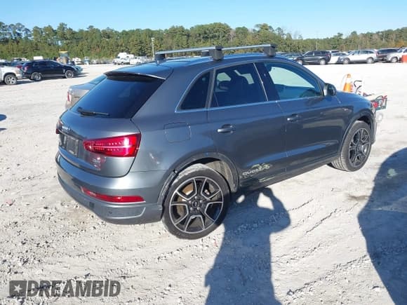 ✅ 2016 Audi Q3 Prestige • VIN: WA1GFCFS9GR010629 • Lot: 43614423. Wystawiony na IAAI z przebiegiem 87 369 mil. Bezpłatny archiwum sprzedaży aukcyjnych z USA i szczegółowy raport historii pojazdu na DreamBid. Zdjęcie 4.