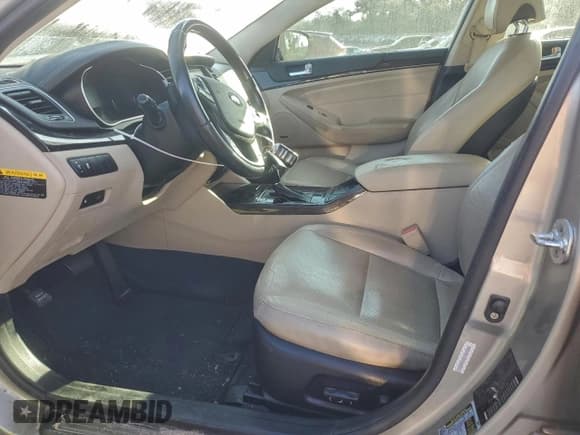 ✅ 2015 Kia Cadenza Premium • VIN: KNALN4D73F5168513 • Lot: 93855175. Wystawiony na Copart z przebiegiem 251 062 mil. Bezpłatny archiwum sprzedaży aukcyjnych z USA i szczegółowy raport historii pojazdu na DreamBid. Zdjęcie 7.