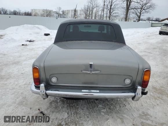 ✅ 1971 Rolls-Royce Silver Shadow • VIN: LRX10312 • Lot: 44557445. Wystawiony na Copart z przebiegiem 8 223 mil. Bezpłatny archiwum sprzedaży aukcyjnych z USA i szczegółowy raport historii pojazdu na DreamBid. Zdjęcie 6.