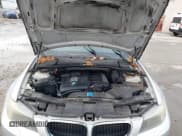 ✅ 2011 BMW 3 Series 328i xDrive • VIN: WBAPK7C50BA819710 • Лот: 43803906. Опубликован ранее на IAAI с пробегом 175 405 миль. Бесплатный доступ к архиву аукционных продаж из США и подробный отчёт об истории автомобиля на DreamBid. Изображение 10.