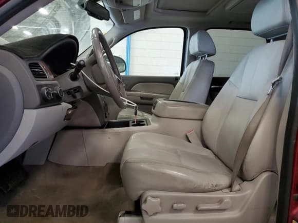 ✅ 2009 GMC Yukon SLT 4SB • VIN: 1GKFK33049R175673 • Лот: 66043105. Опубликован ранее на Copart с пробегом 146 269 миль. Бесплатный доступ к архиву аукционных продаж из США и подробный отчёт об истории автомобиля на DreamBid. Изображение 7.