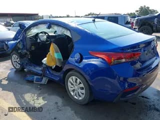 ✅ 2021 Hyundai Accent SE • VIN: 3KPC24A69ME137033 • Lot: 43267894. Wystawiony na IAAI z przebiegiem 71 756 mil. Bezpłatny archiwum sprzedaży aukcyjnych z USA i szczegółowy raport historii pojazdu na DreamBid. Zdjęcie 3.