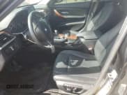 ✅ 2014 BMW 3 Series 328i xDrive • VIN: WBA3B3C53EJ980919 • Lot: 58176065. Wystawiony na Copart z przebiegiem 141 103 mil. Bezpłatny archiwum sprzedaży aukcyjnych z USA i szczegółowy raport historii pojazdu na DreamBid. Zdjęcie 7.