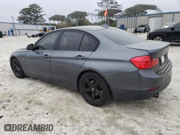 ✅ 2014 BMW 3 Series 328d • VIN: WBA3D3C51EK156907 • Lot: 51403055. Wystawiony na Copart z przebiegiem 215 812 mil. Bezpłatny archiwum sprzedaży aukcyjnych z USA i szczegółowy raport historii pojazdu na DreamBid. Zdjęcie 2.