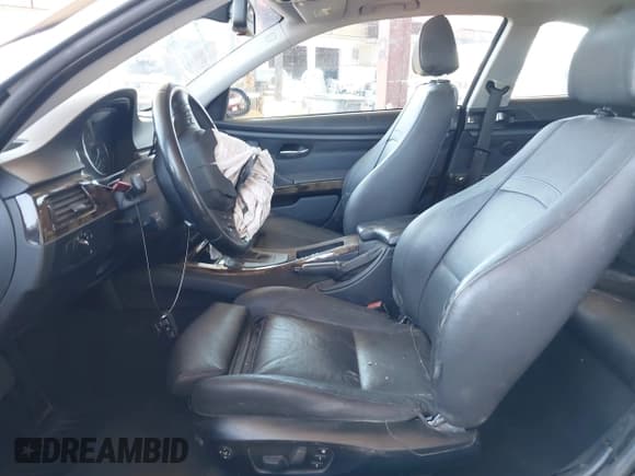 ✅ 2008 BMW 3 Series 328i • VIN: WBAWV13508P119255 • Lot: 42554460. Wystawiony na IAAI z przebiegiem Nie podano. Bezpłatny archiwum sprzedaży aukcyjnych z USA i szczegółowy raport historii pojazdu na DreamBid. Zdjęcie 5.