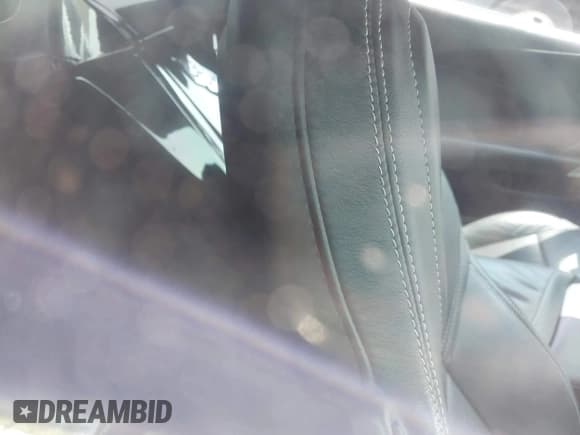 ✅ 2014 Chevrolet Corvette Z51 2LT • VIN: 1G1YK3D79E5110005 • Lot: 42343304. Listed on IAAI with 38,231 mi. Free auction sales archive from the USA and detailed vehicle history report at DreamBid. Image 8.