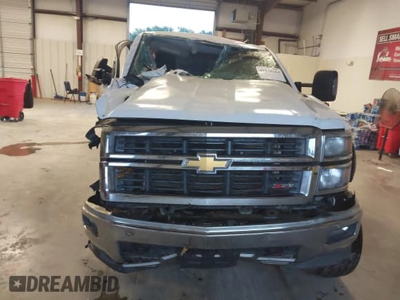 ✅ 2014 Chevrolet Silverado 1500 LT • VIN: 1GCUKREC1EF194139 • Lot: 43278109. Wystawiony na IAAI z przebiegiem 140 786 mil. Bezpłatny archiwum sprzedaży aukcyjnych z USA i szczegółowy raport historii pojazdu na DreamBid. Zdjęcie 10.