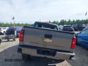 ✅ 2017 Chevrolet Silverado 1500 LT • VIN: 1GCVKREC7HZ176364 • Lot: 43167253. Wystawiony na IAAI z przebiegiem 96 768 mil. Bezpłatny archiwum sprzedaży aukcyjnych z USA i szczegółowy raport historii pojazdu na DreamBid. Zdjęcie 13.