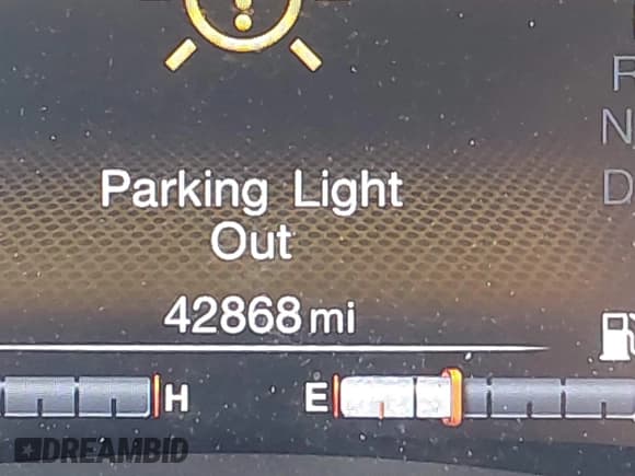 ✅ 2021 Jeep Renegade Latitude • VIN: ZACNJDBB4MPM33455 • Lot: 43762022. Wystawiony na IAAI z przebiegiem 42 868 mil. Bezpłatny archiwum sprzedaży aukcyjnych z USA i szczegółowy raport historii pojazdu na DreamBid. Zdjęcie 16.