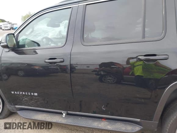 ✅ 2022 Jeep Wagoneer Series II • VIN: 1C4SJVBT9NS136620 • Lot: 41954822. Listed on IAAI with 72,661 mi. Free auction sales archive from the USA and detailed vehicle history report at DreamBid. Image 15.