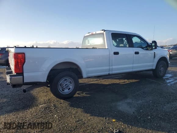 ✅ 2021 Ford F-250 XL • VIN: 1FT7W2A61MEC62162 • Lot: 41472225. Wystawiony na Copart z przebiegiem 119 246 mil. Bezpłatny archiwum sprzedaży aukcyjnych z USA i szczegółowy raport historii pojazdu na DreamBid. Zdjęcie 3.