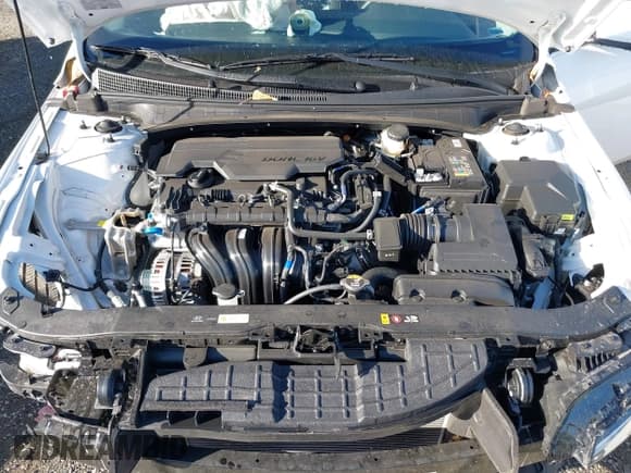 ✅ 2025 Hyundai Elantra SEL Convenience • VIN: KMHLS4DG8SU044146 • Lot: 43672535. Listed on IAAI with 9,401 mi. Free auction sales archive from the USA and detailed vehicle history report at DreamBid. Image 10.