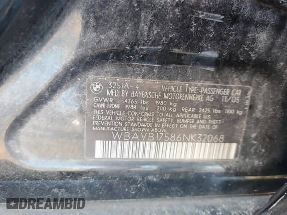 2006 BMW 3 Series 325i with VIN WBAVB17586NK32068, listed as a Copart auction lot 89899865 with 144,824 mi miles and Salvage title. Bid and sale history available at DreamBid. Image 12.