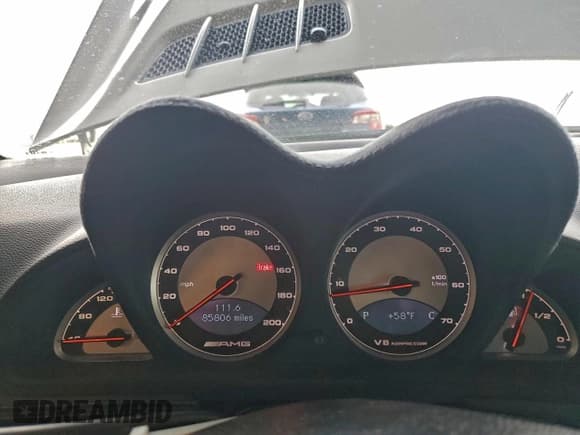 ✅ 2004 Mercedes-Benz SL 55/63 AMG • VIN: WDBSK74F74F083650 • Lot: 94921985. Wystawiony na Copart z przebiegiem 85 806 mil. Bezpłatny archiwum sprzedaży aukcyjnych z USA i szczegółowy raport historii pojazdu na DreamBid. Zdjęcie 9.