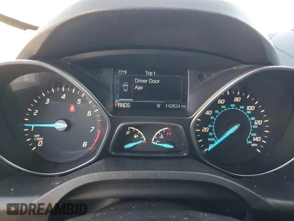 ✅ 2016 Ford Escape SE • VIN: 1FMCU0G77GUB61495 • Lot: 82229135. Listed on Copart with 142,634 mi. Free auction sales archive from the USA and detailed vehicle history report at DreamBid. Image 9.