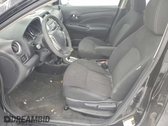 ✅ 2018 Nissan Versa SV • VIN: 3N1CN7AP0JL870583 • Lot: 94955475. Wystawiony na Copart z przebiegiem 108 205 mil. Bezpłatny archiwum sprzedaży aukcyjnych z USA i szczegółowy raport historii pojazdu na DreamBid. Zdjęcie 7.