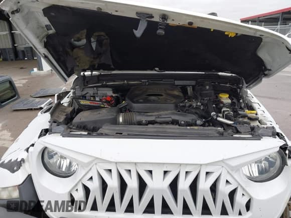 ✅ 2020 Jeep Wrangler Unlimited Sahara • VIN: 1C4HJXEN2LW113642 • Lot: 43526756. Listed on IAAI with 160,633 mi. Free auction sales archive from the USA and detailed vehicle history report at DreamBid. Image 10.