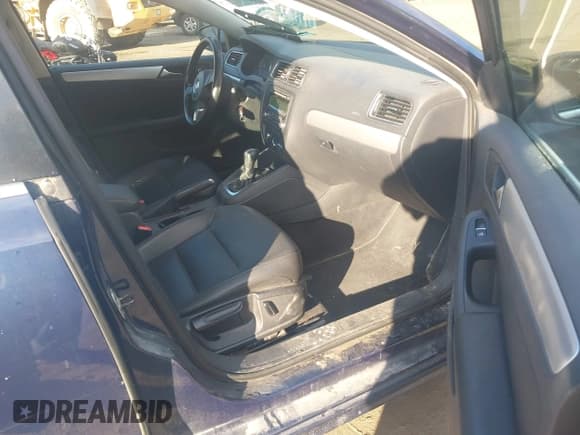 ✅ 2013 Volkswagen Jetta SE • VIN: 3VWDP7AJ6DM376344 • Лот: 43320574. Опубликован ранее на IAAI с пробегом 154 008 миль. Бесплатный доступ к архиву аукционных продаж из США и подробный отчёт об истории автомобиля на DreamBid. Изображение 5.