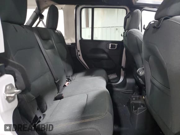 ✅ 2024 Jeep Wrangler Sahara • VIN: 1C4PJXEG8RW238831 • Lot: 57391085. Listed on Copart with 9,531 mi. Free auction sales archive from the USA and detailed vehicle history report at DreamBid. Image 11.