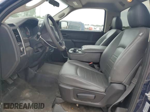 2017 Ram 1500 Tradesman z VIN 3C6JR6AG2HG745520, wystawiony jako Copart lot #71916685 z przebiegiem 57 202 mil mil oraz Szkoda całkowita • Salvage title. Historia ofert i sprzedaży dostępna na DreamBid. Obrazek 7.