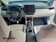 ✅ 2023 Toyota Corolla Cross L • VIN: 7MUAAAAG7PV055643 • Lot: 93307565. Listed on Copart with 32,913 mi. Free auction sales archive from the USA and detailed vehicle history report at DreamBid. Image 8.