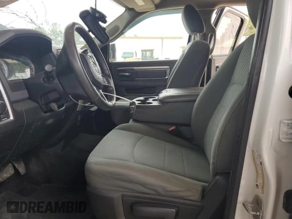 ✅ 2015 Ram 2500 SLT • VIN: 3C6TR5JT9FG584600 • Lot: 67734045. Wystawiony na Copart z przebiegiem 243 577 mil. Bezpłatny archiwum sprzedaży aukcyjnych z USA i szczegółowy raport historii pojazdu na DreamBid. Zdjęcie 7.