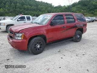 ✅ 2013 Chevrolet Tahoe Commercial • VIN: 1GNSK2E06DR300710 • Lot: 58164845. Wystawiony na Copart z przebiegiem 121 237 mil. Bezpłatny archiwum sprzedaży aukcyjnych z USA i szczegółowy raport historii pojazdu na DreamBid. Zdjęcie 1.