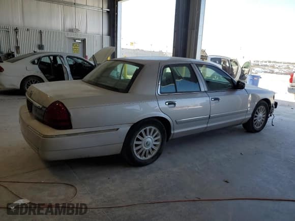 ✅ 2008 Mercury Grand Marquis LS • VIN: 2MEFM75V98X655314 • Lot: 84041305. Listed on Copart with 129,640 mi. Free auction sales archive from the USA and detailed vehicle history report at DreamBid. Image 3.