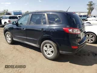 2010 Hyundai Santa Fe GLS с VIN 5NMSGDAB6AH347183, выставлен на аукционе Copart как лот 68861314 с пробегом 181 422 миль миль и Списание • Salvage title. История ставок и продаж доступна на DreamBid. Изображение 2.