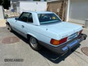 ✅ 1975 Mercedes-Benz SL • VIN: 10704412027415 • Lot: 73979784. Listed on Copart with 105,242 mi. Free auction sales archive from the USA and detailed vehicle history report at DreamBid. Image 3.