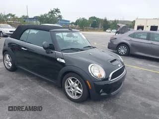 ✅ 2010 MINI Convertible S • VIN: WMWMS3C52ATY08772 • Лот: 41845412. Опубликован ранее на IAAI с пробегом 71 215 миль. Бесплатный доступ к архиву аукционных продаж из США и подробный отчёт об истории автомобиля на DreamBid. Изображение 1.
