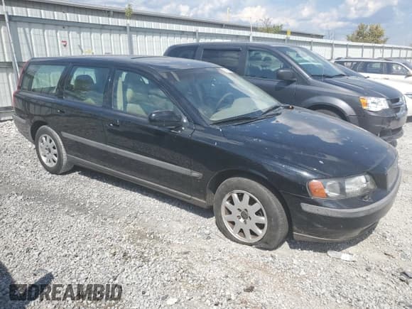✅ 2002 Volvo V70 • VIN: YV1SW61R621196346 • Lot: 70425794. Listed on Copart with Not provided. Free auction sales archive from the USA and detailed vehicle history report at DreamBid. Image 4.