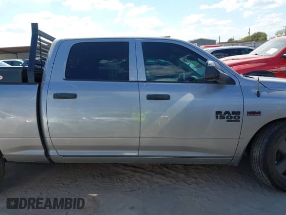 ✅ 2020 Ram 1500 Tradesman • VIN: 1C6RR6ST8LS146489 • Lot: 43384661. Listed on IAAI with 186,777 mi. Free auction sales archive from the USA and detailed vehicle history report at DreamBid. Image 14.