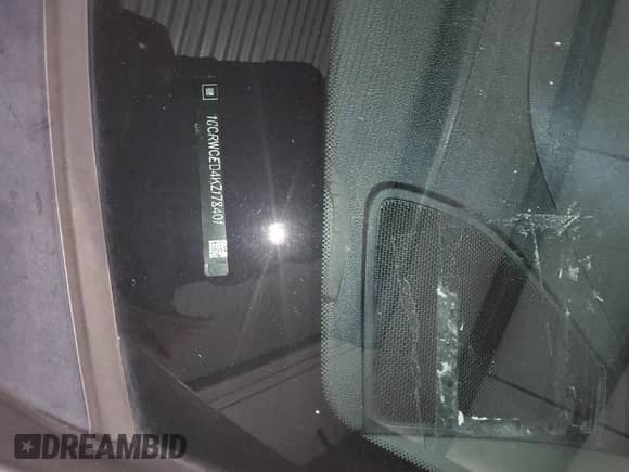 2019 Chevrolet Silverado 1500 LT z VIN 1GCRWCED4KZ178401, wystawiony jako IAAI lot #43104616 z przebiegiem 116 636 mil mil oraz . Historia ofert i sprzedaży dostępna na DreamBid. Obrazek 1.