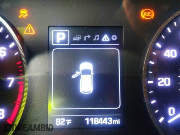 2018 Hyundai Tucson SEL z VIN KM8J33A45JU696343, wystawiony jako IAAI lot #42746454 z przebiegiem 118 443 mil mil oraz . Historia ofert i sprzedaży dostępna na DreamBid. Obrazek 16.